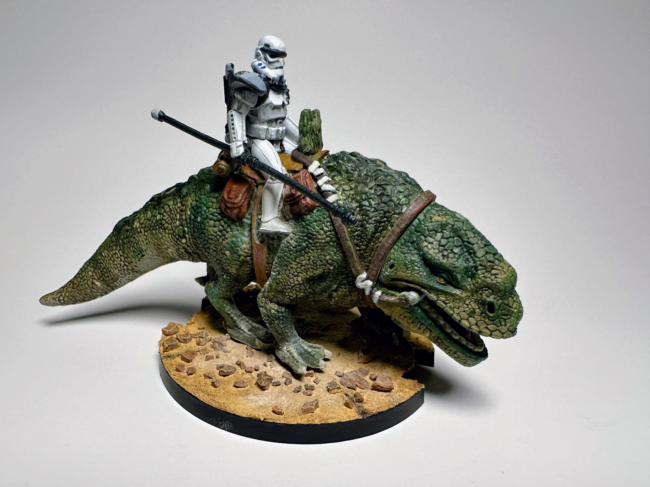 Photo of a painted Dewback figure